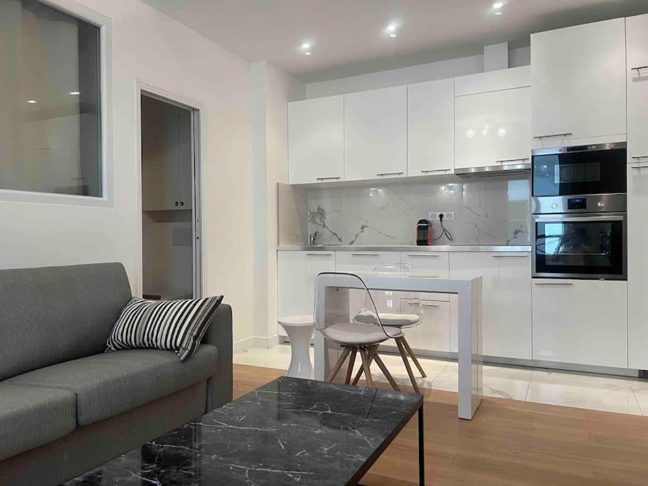 Luxury Appartment, Champs Elysees, Neuf ! Paris Exterior photo